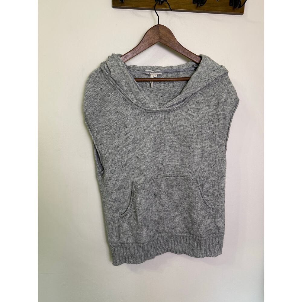 BCBGeneration Gray Wool Blend Sleeveless Knit Hoodie Sweater Vest Size Small